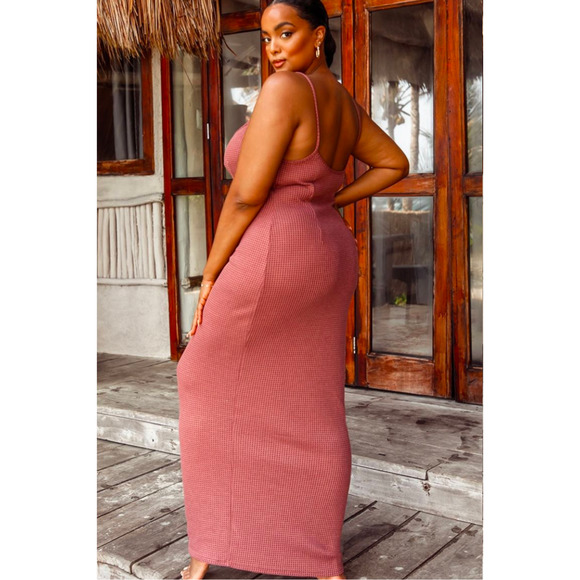 Prettylittlething Plus Rose Waffle Knit Maxi Beach Dress US Size 16 NWT - Picture 2 of 6